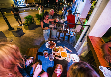 Bonaire Bucket Kralendijk Restaurant Bar Dance